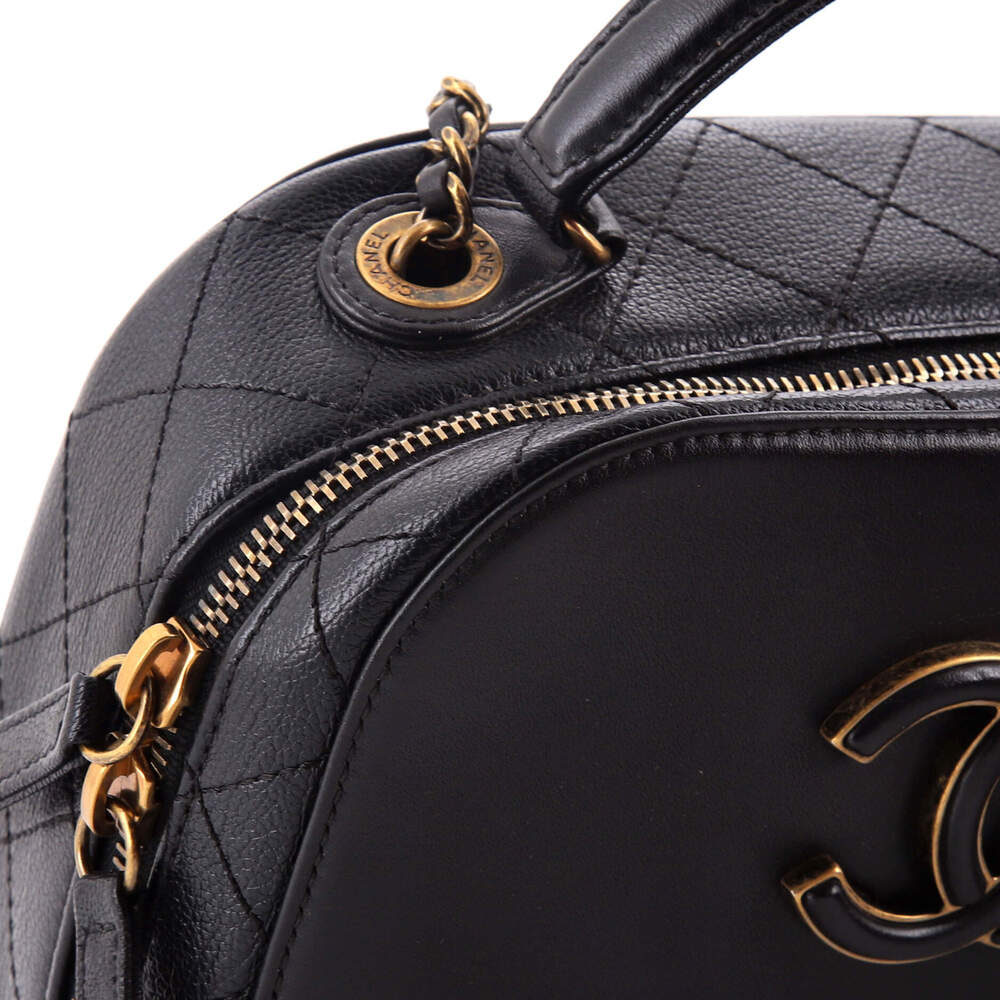 Chanel Coco Curve Vanity Case Calfskin #230137C29B - Picture 7 of 8